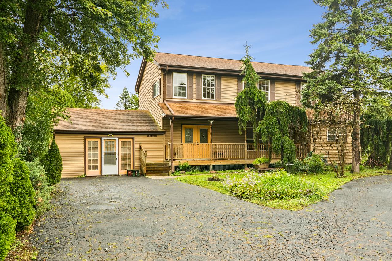 23511 N Cottage Rd., Lake Zurich, IL 60047