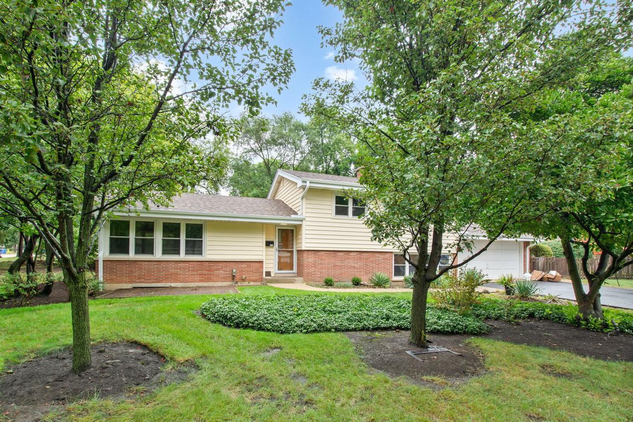 200 W Council Tr., Mount Prospect, IL 60056