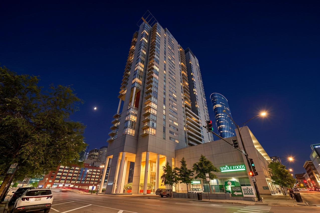 737 W Washington Blvd. #904, Chicago, IL 60661
