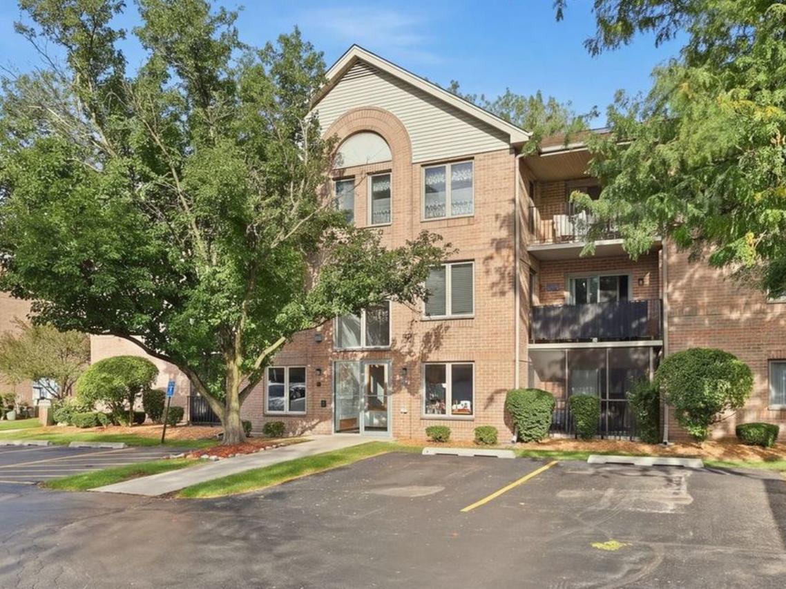 10268 Southwest Hwy. #3B, Chicago Ridge, IL 60415