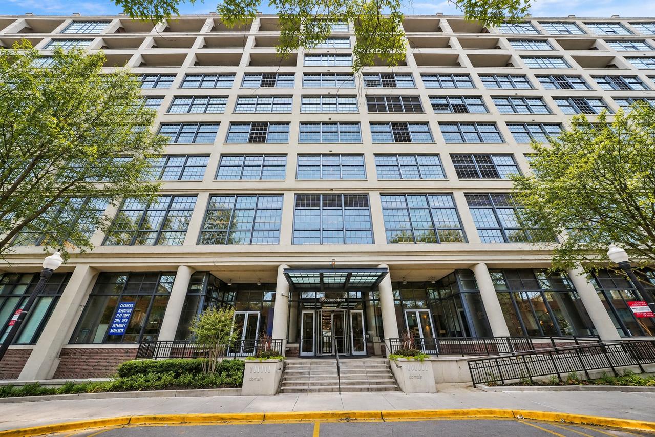 900 N Kingsbury St. #971, Chicago, IL 60610