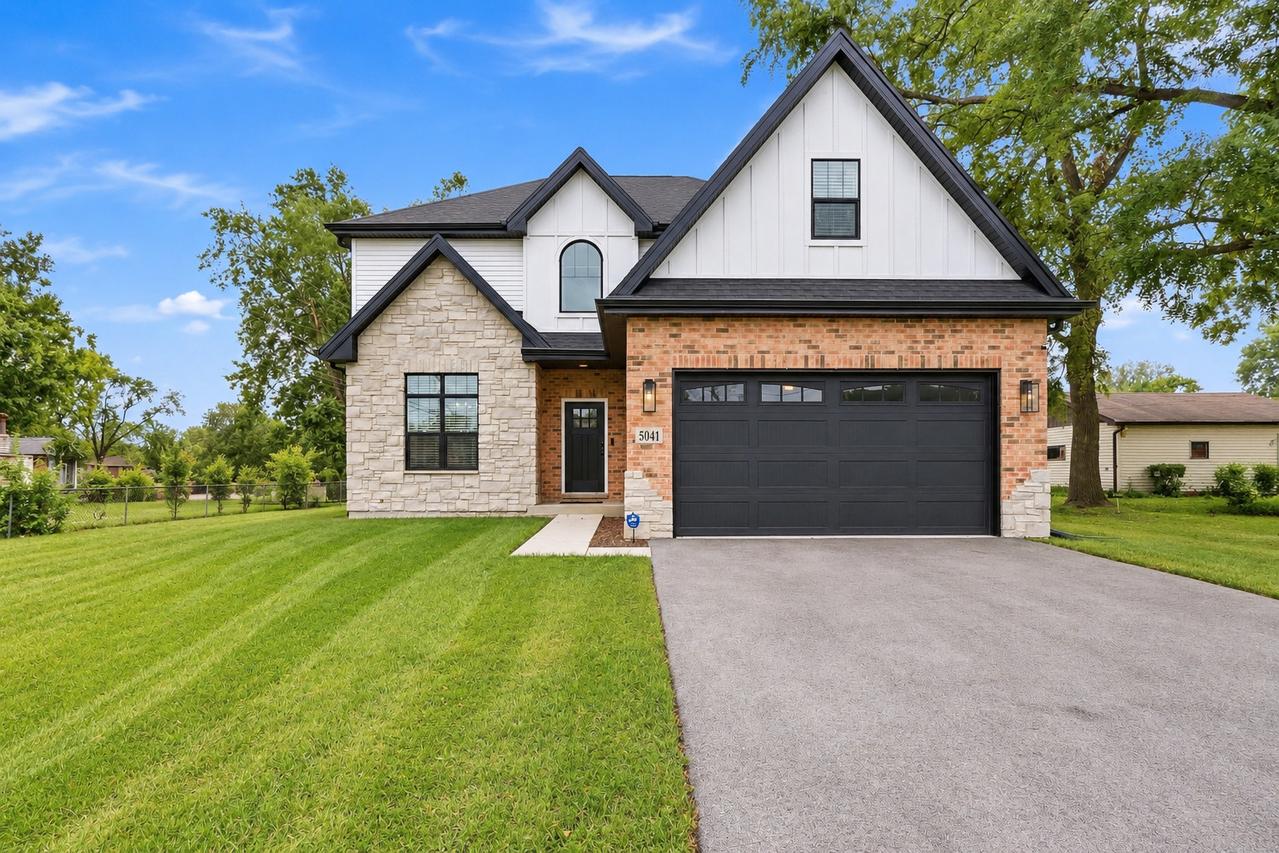 5041 137th St., Crestwood, IL 60418