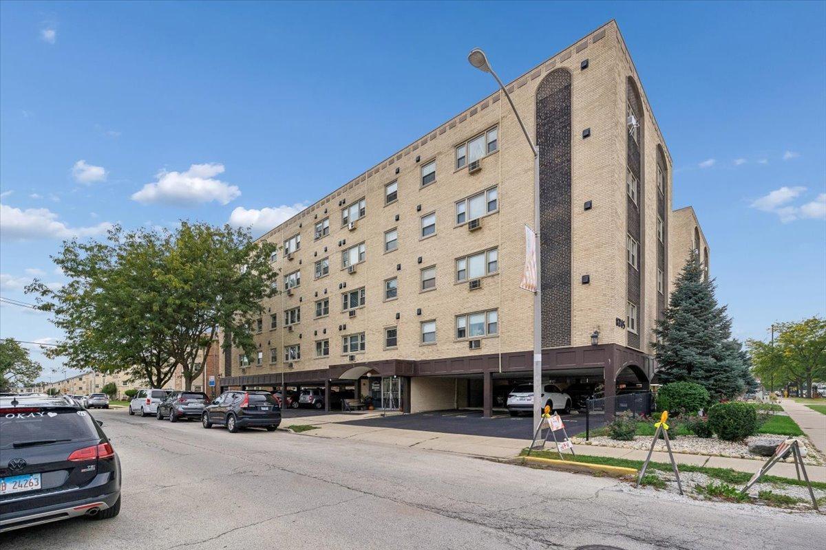 8245 W Belmont Ave. #4C, River Grove, IL 60171