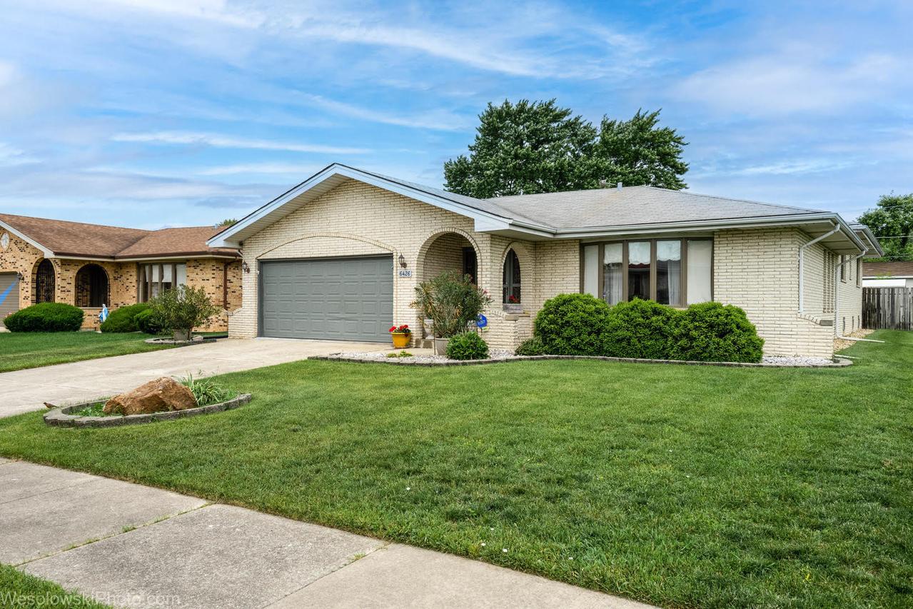 6426 W 84th Pl., Burbank, IL 60459