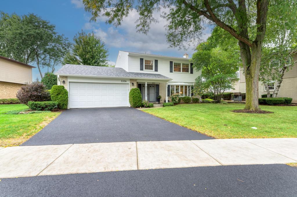 1326 S Fernandez Ave., Arlington Heights, IL 60005