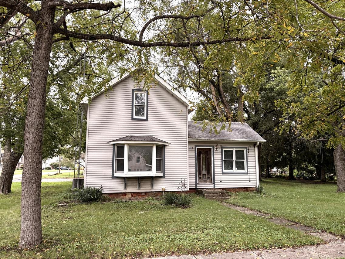 317 W Jefferson St., Gardner, IL 60424
