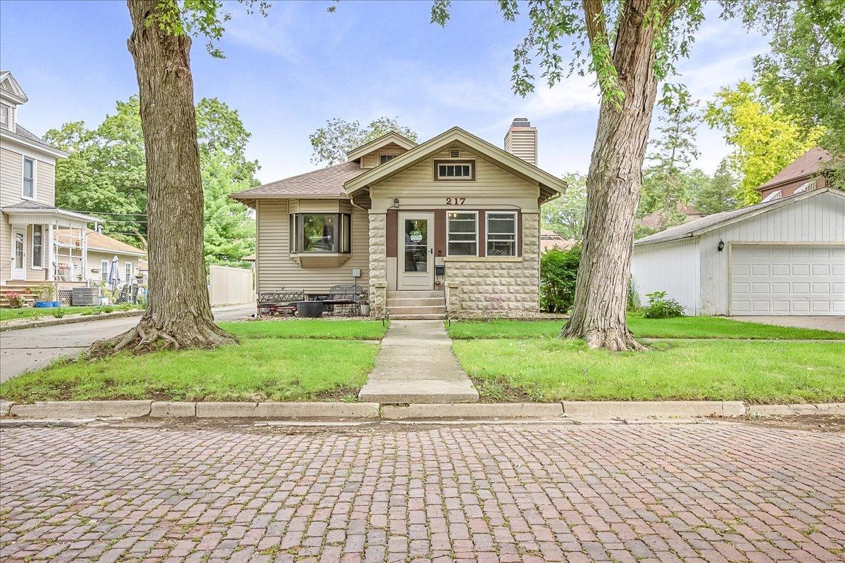 217 W Moulton St., Pontiac, IL 61764