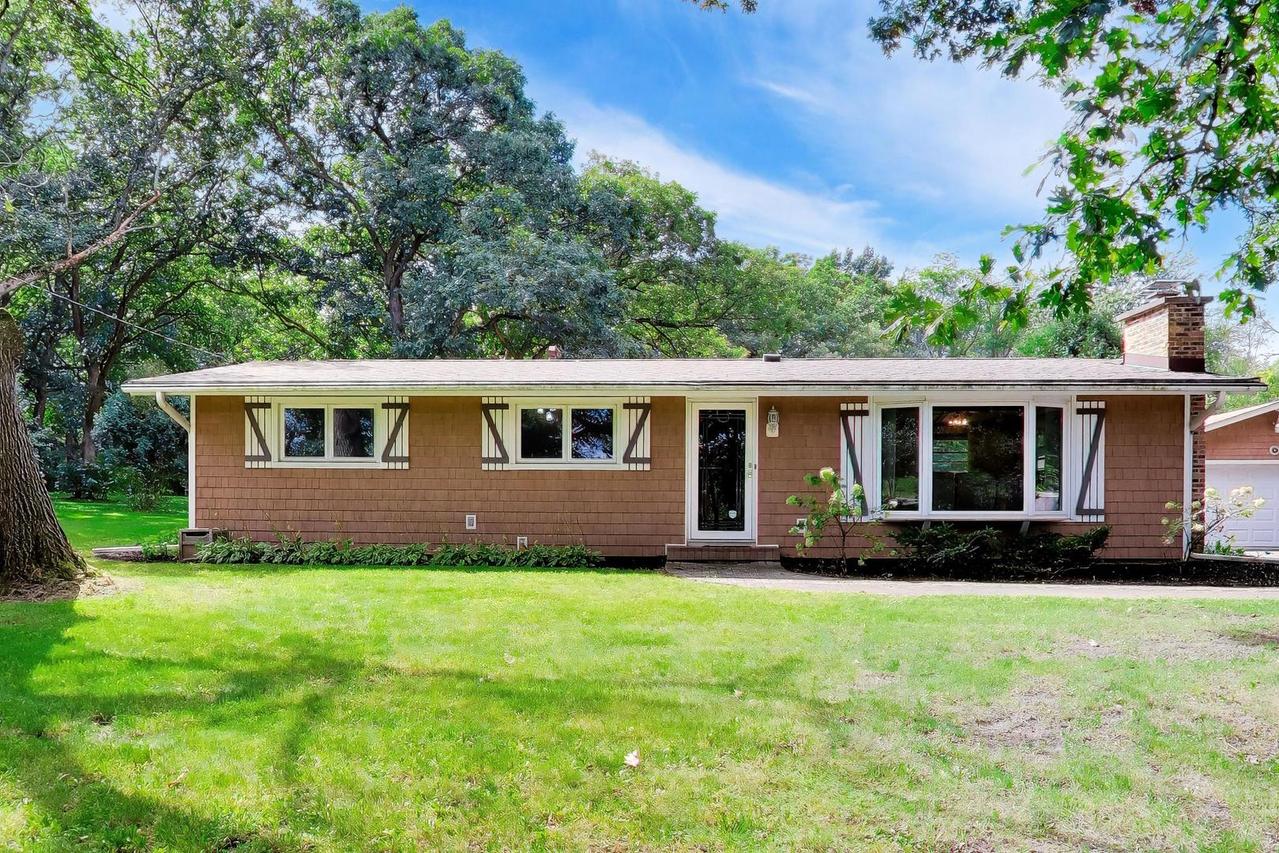 26980 N Fairfield Rd., Wauconda, IL 60084