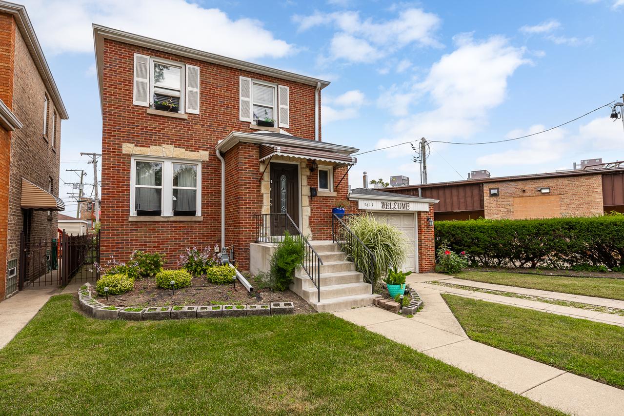 3611 Home Ave., Berwyn, IL 60402