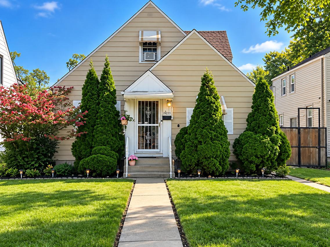 15025 Loomis Ave., Harvey, IL 60426