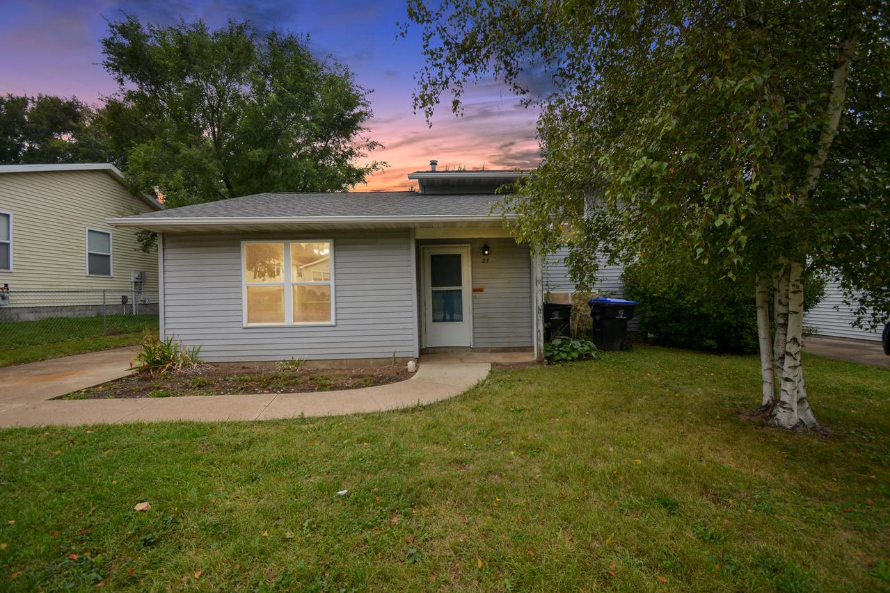 27 Partner Pl., Bloomington, IL 61701