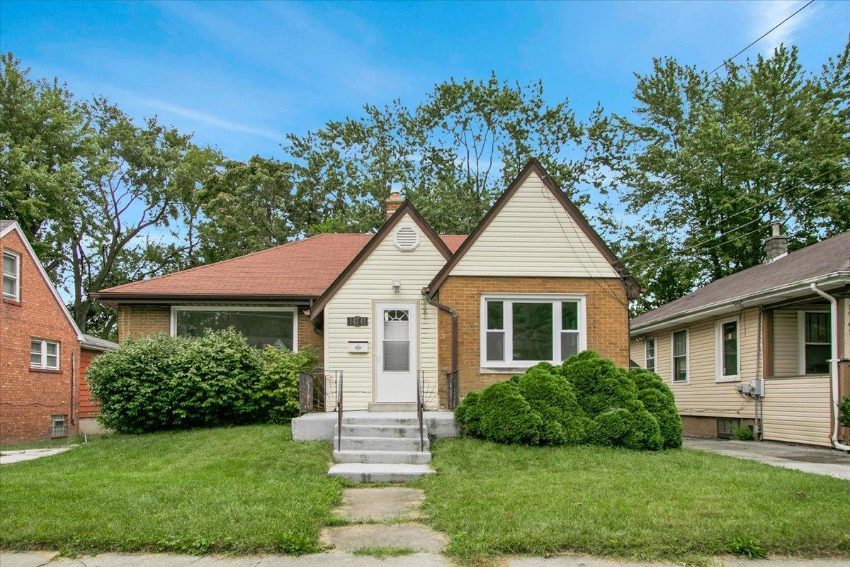 14741 Riverside Dr., South Holland, IL 60473