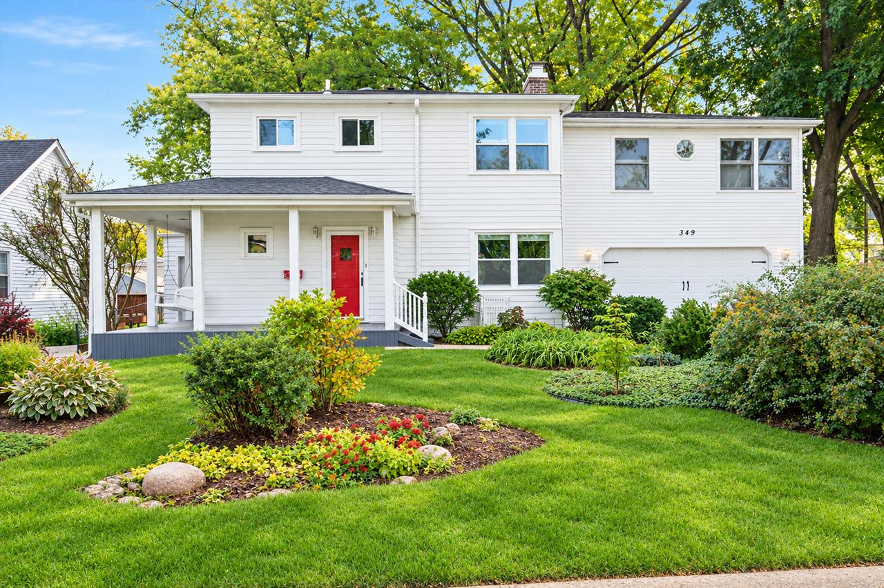 349 N Charlotte St., Lombard, IL 60148