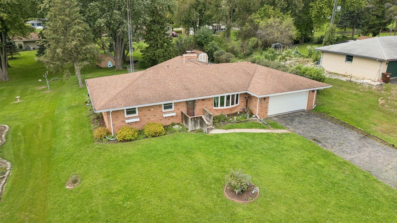 8598 Olson Rd., Belvidere, IL 61008