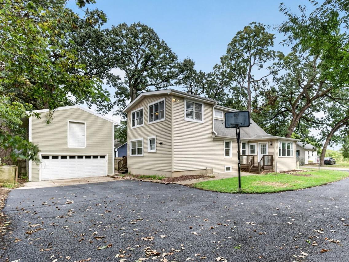 16146 S Lawrence St., Plainfield, IL 60544