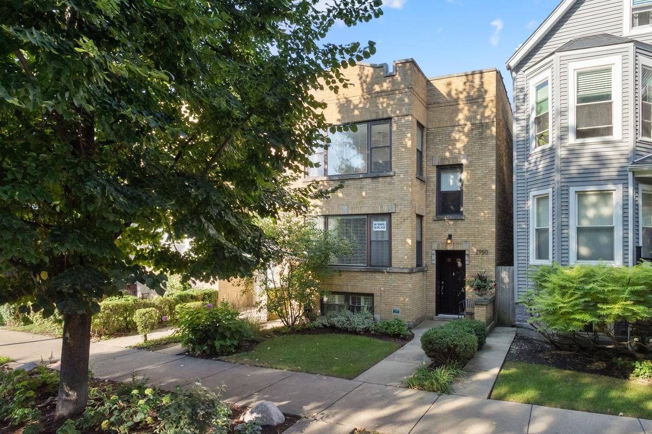 2950 N Talman Ave., Chicago, IL 60618