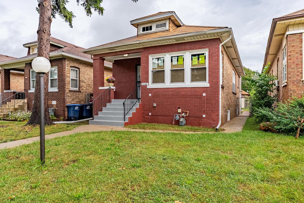 2105 S 7th Ave., Maywood, IL 60153