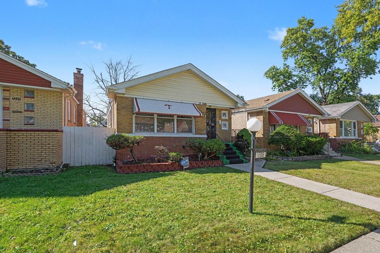 7206 S Seeley Ave., Chicago, IL 60636