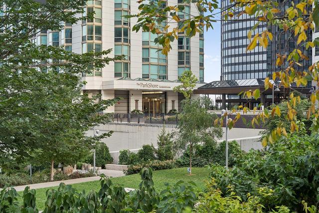 195 N Harbor Dr. #2408, Chicago, IL 60601