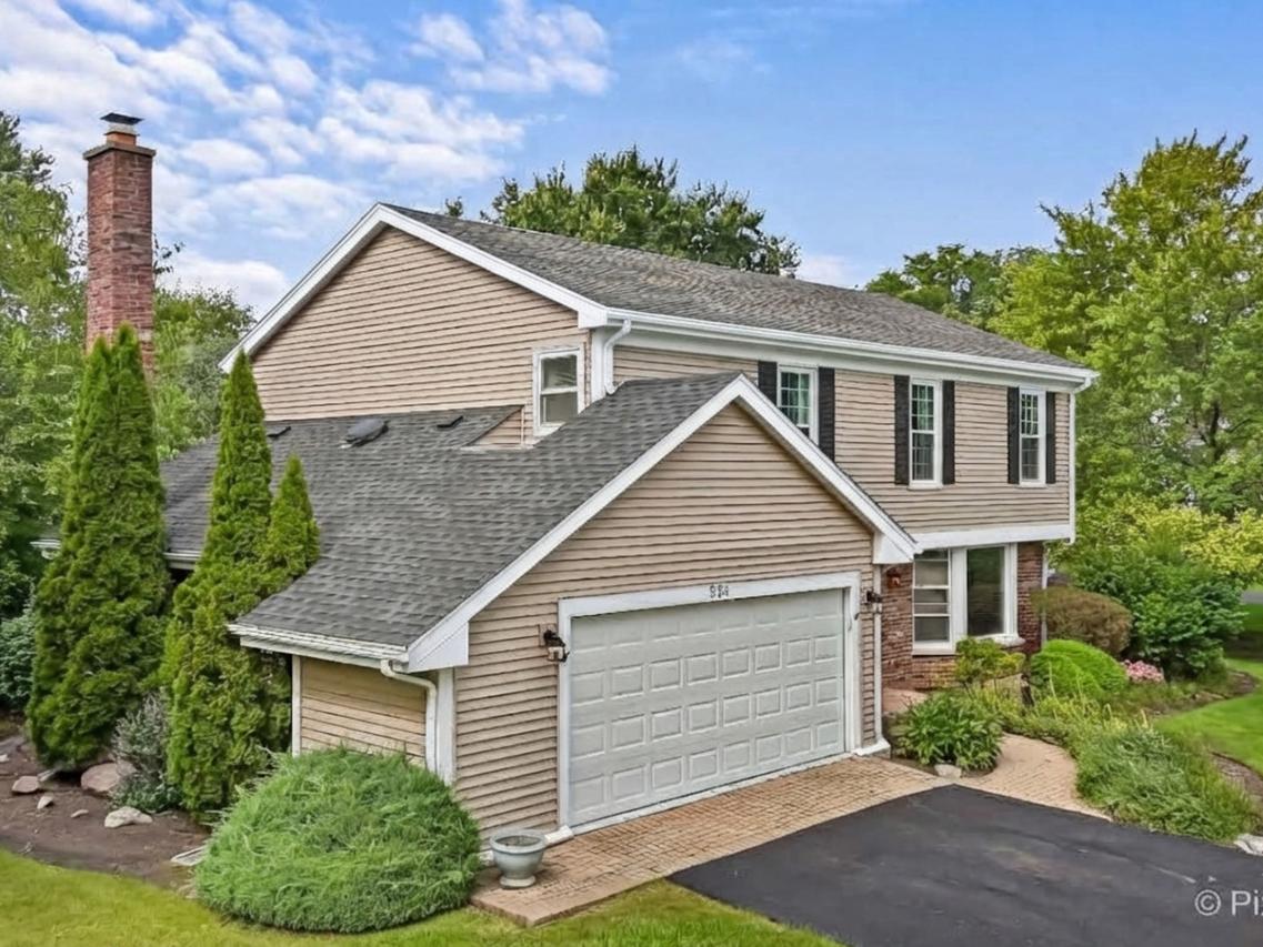556 Westminster Pl., Mundelein, IL 60060