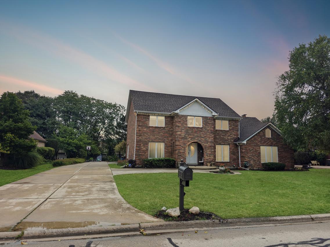 1493 Tomlin Dr., Burr Ridge, IL 60527