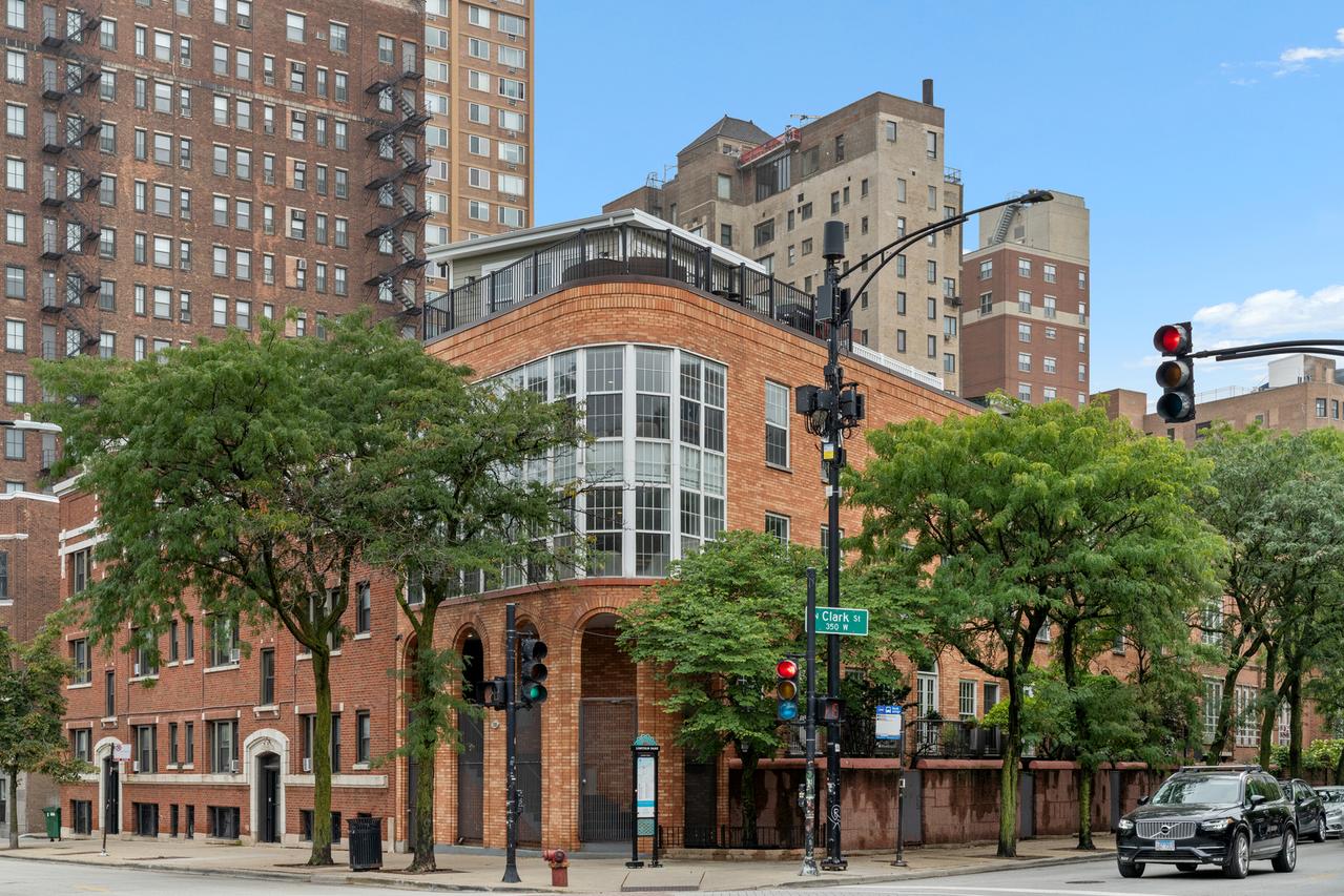 339 W Webster Ave. #1A, Chicago, IL 60614