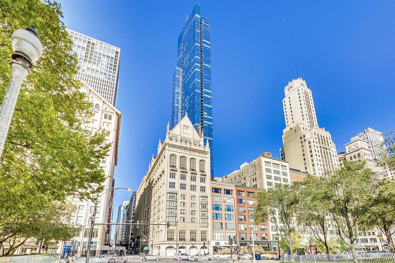 60 E Monroe St. #4002, Chicago, IL 60603