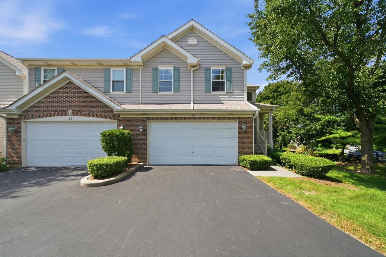 24 Stonegate Ln., Streamwood, IL 60107