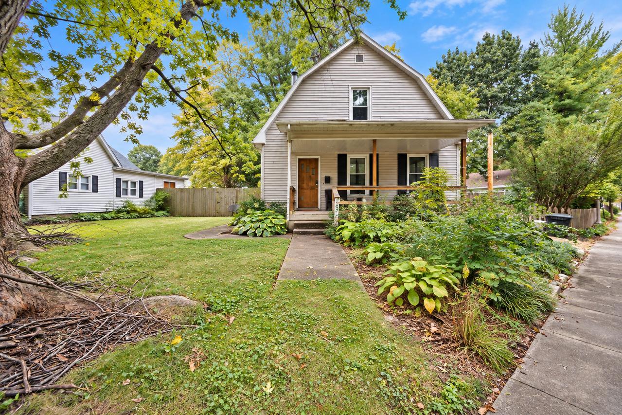 303 S Johnson Ave., Urbana, IL 61801