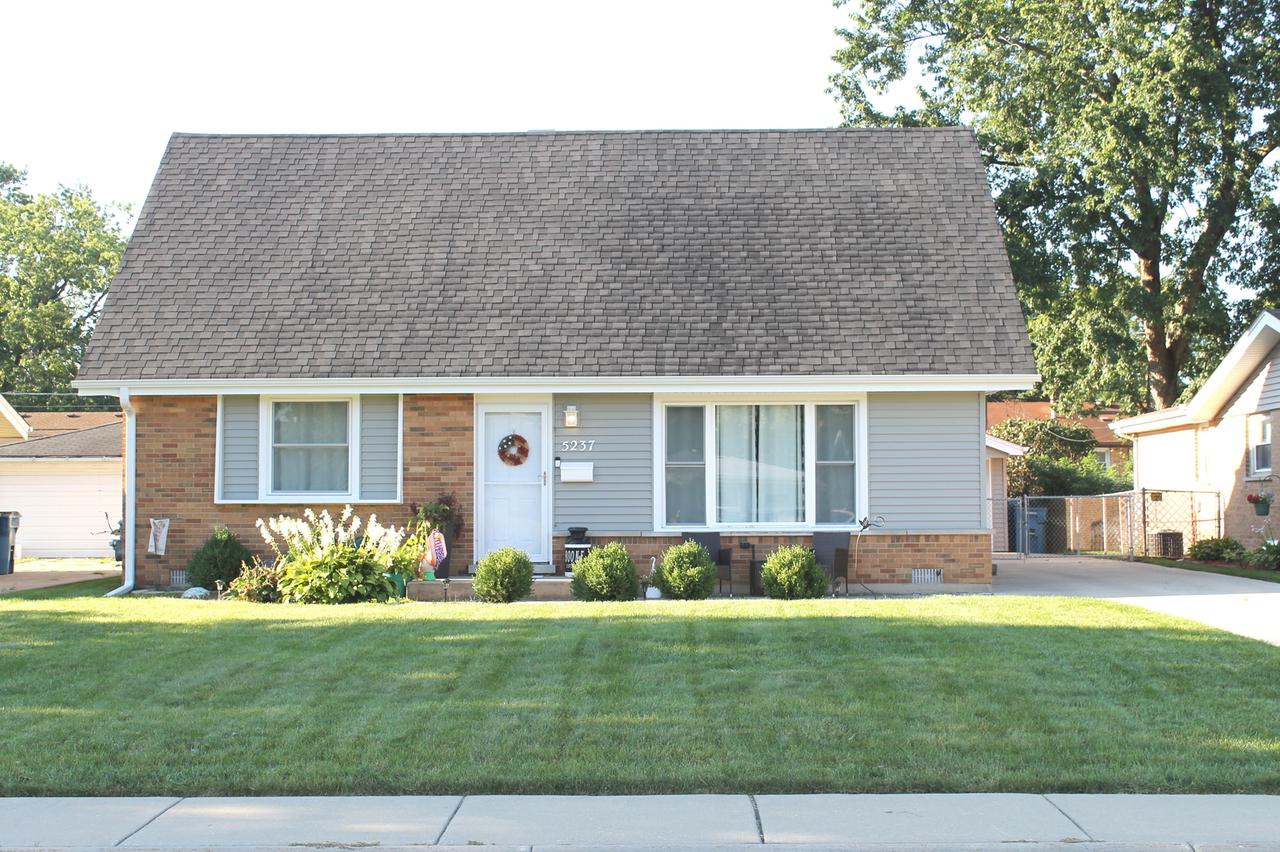 5237 Pleasant Ln., Crestwood, IL 60418