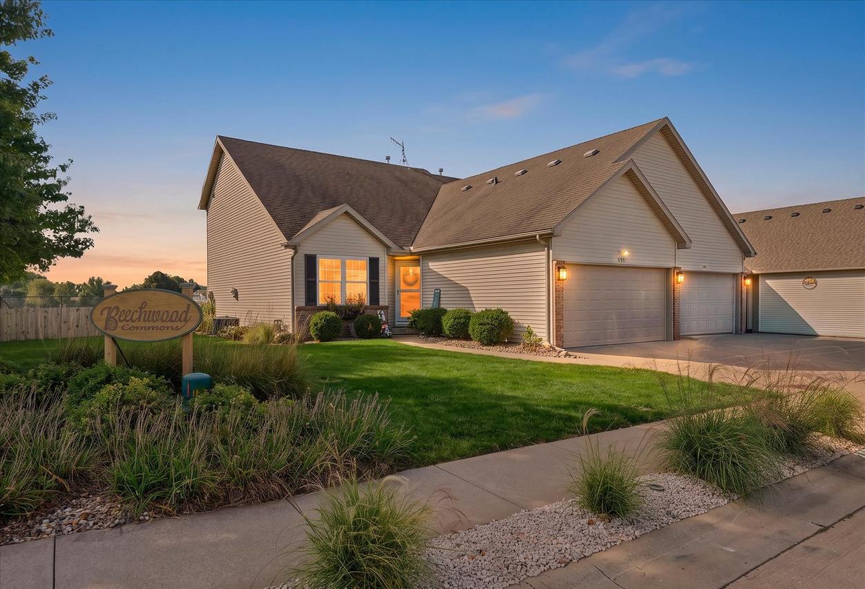 595 Beechwood Ct., Normal, IL 61761