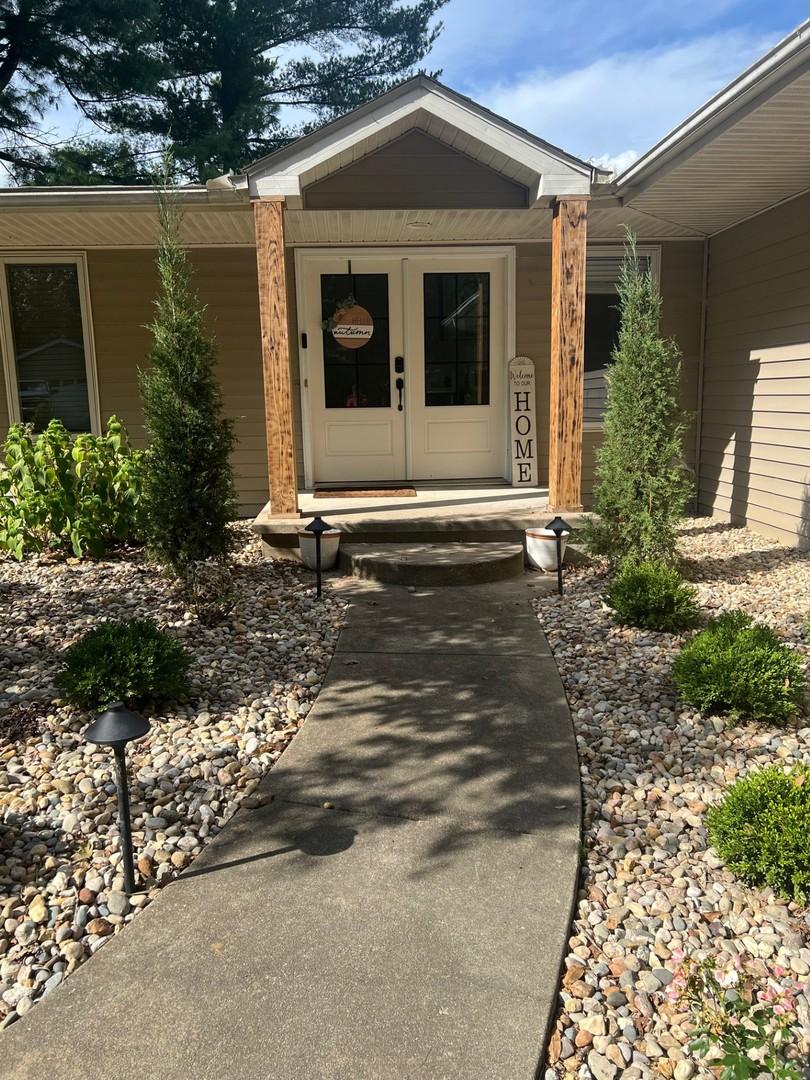 145 Country Club Ln., Anna, IL 62906