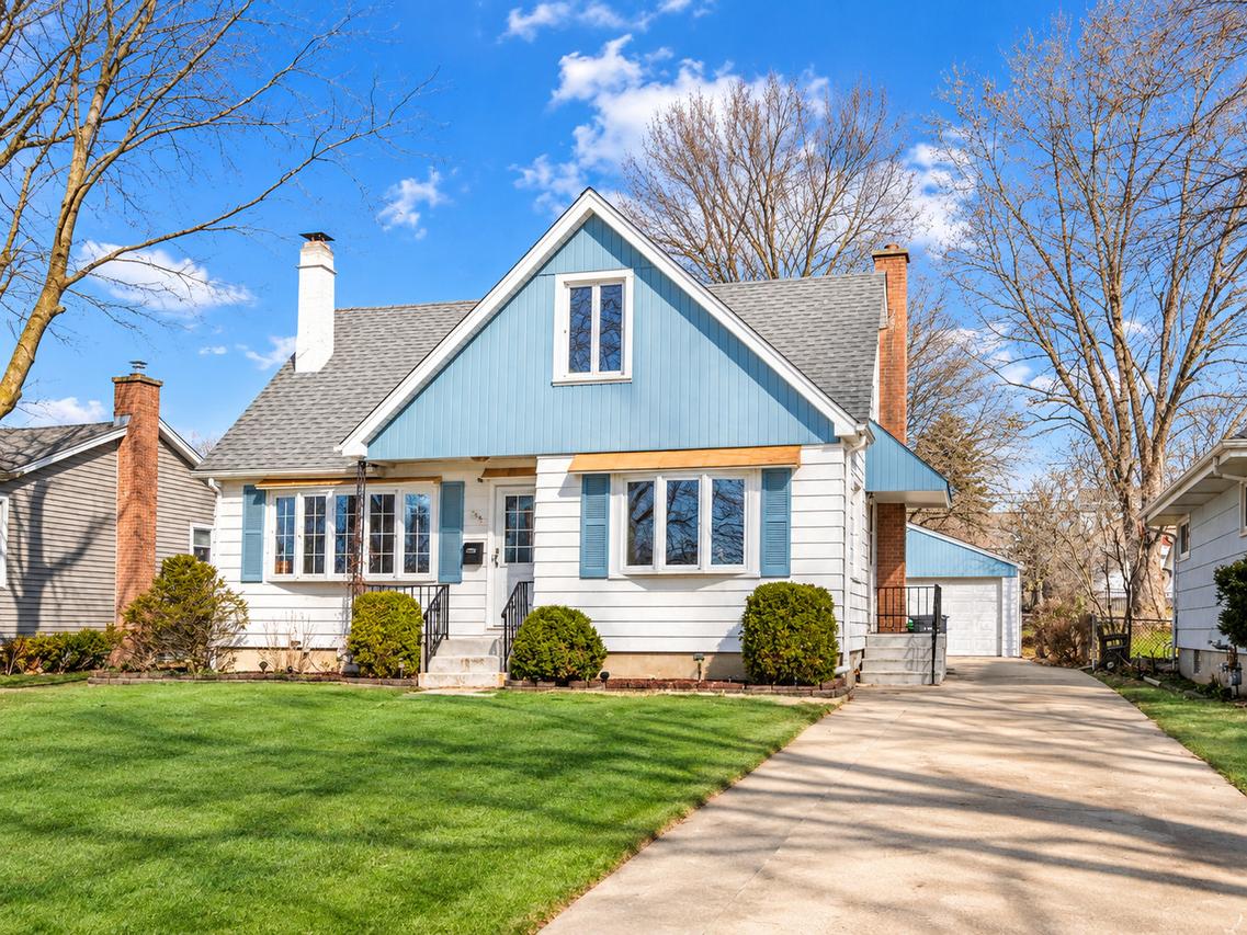352 W Graham Ave., Lombard, IL 60148