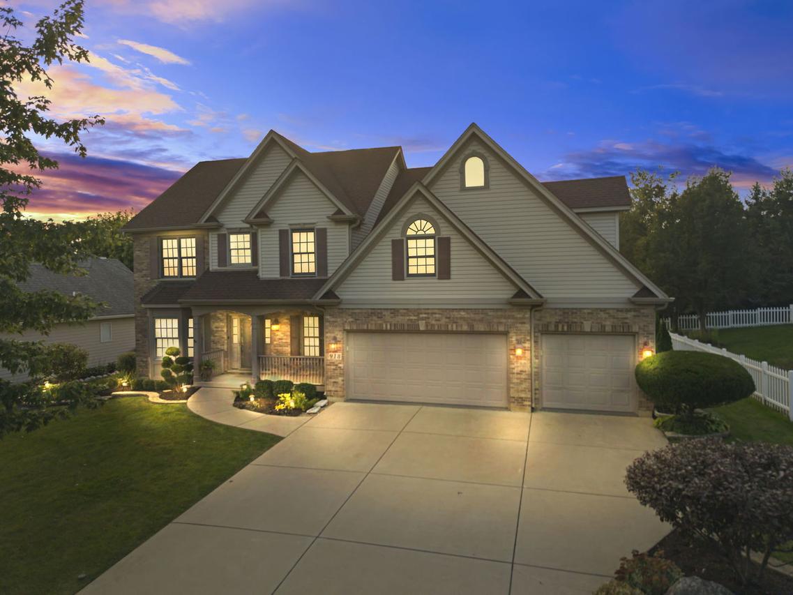918 Elm St., Sugar Grove, IL 60554