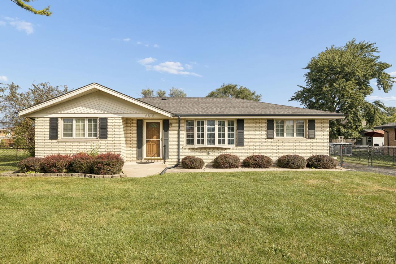 6516 W 84th St., Burbank, IL 60459