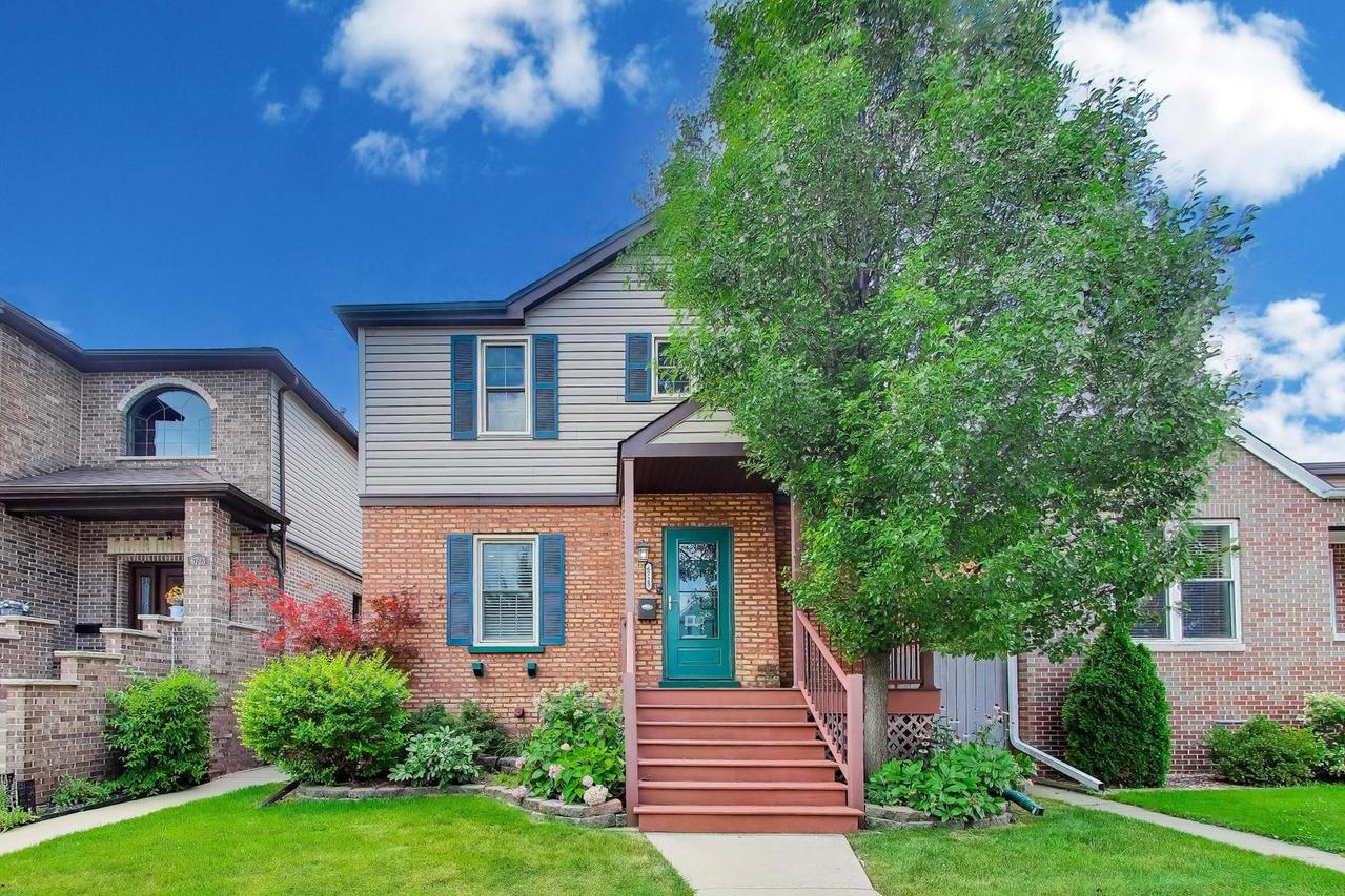 6725 W Albion Ave., Chicago, IL 60631