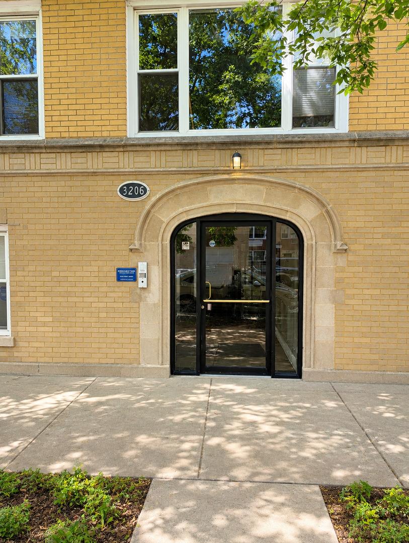3206 W Berwyn Ave. #G, Chicago, IL 60625