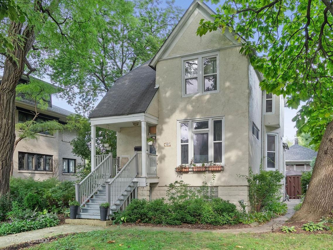 540 N Harvey Ave., Oak Park, IL 60302