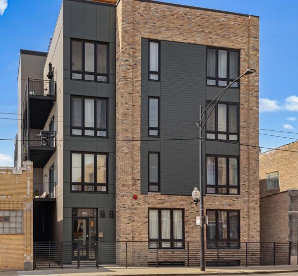 2135 W Cermak Rd. #3S, Chicago, IL 60608