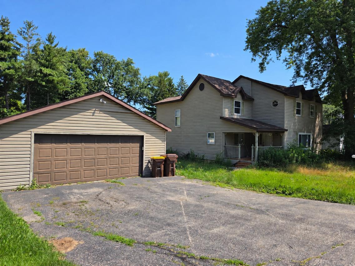8404 Dorr Rd., Wonder Lake, IL 60097