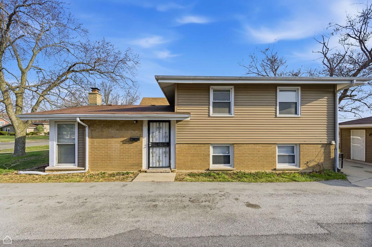 16743 Butterfield Dr., Country Club Hills, IL 60478