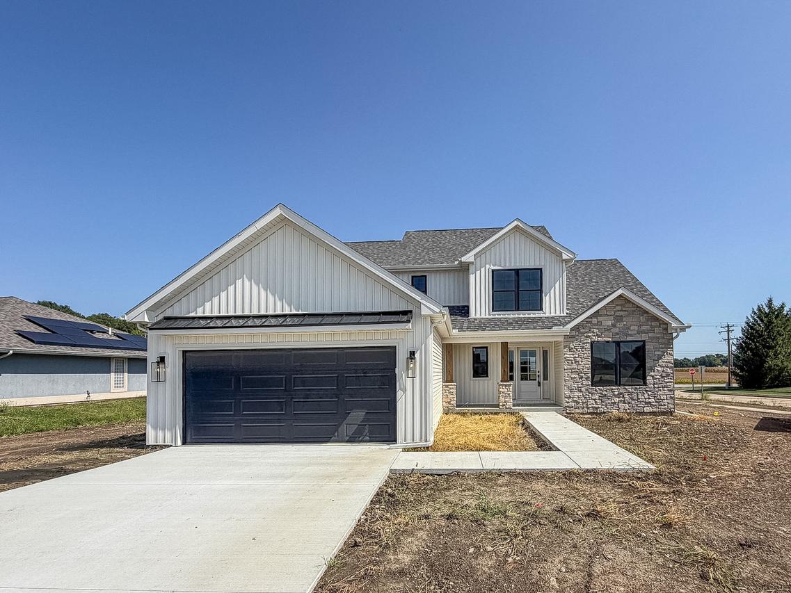 502 N Beacon Hill Cir., Urbana, IL 61802