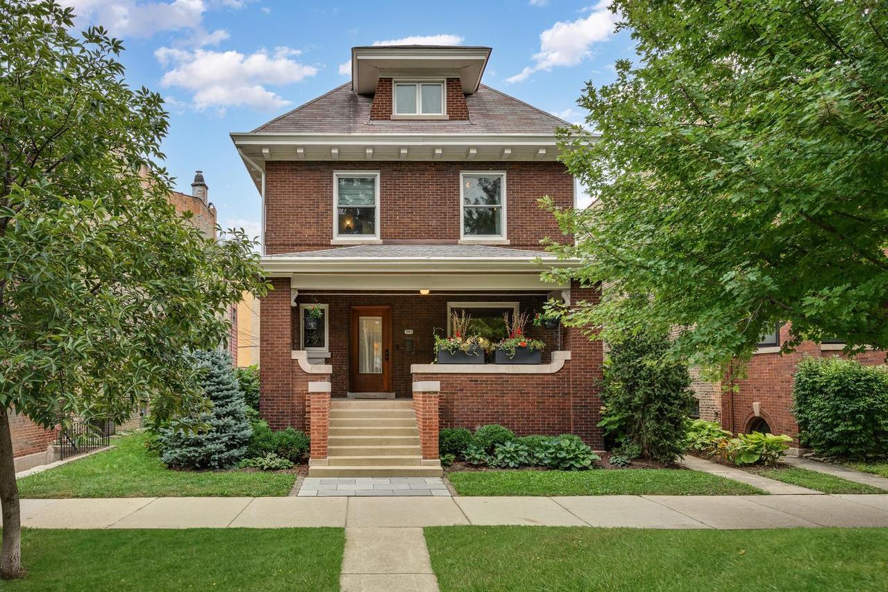2063 N Humboldt Blvd., Chicago, IL 60647