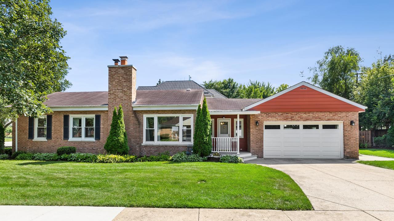 42 Washington St., Glenview, IL 60025
