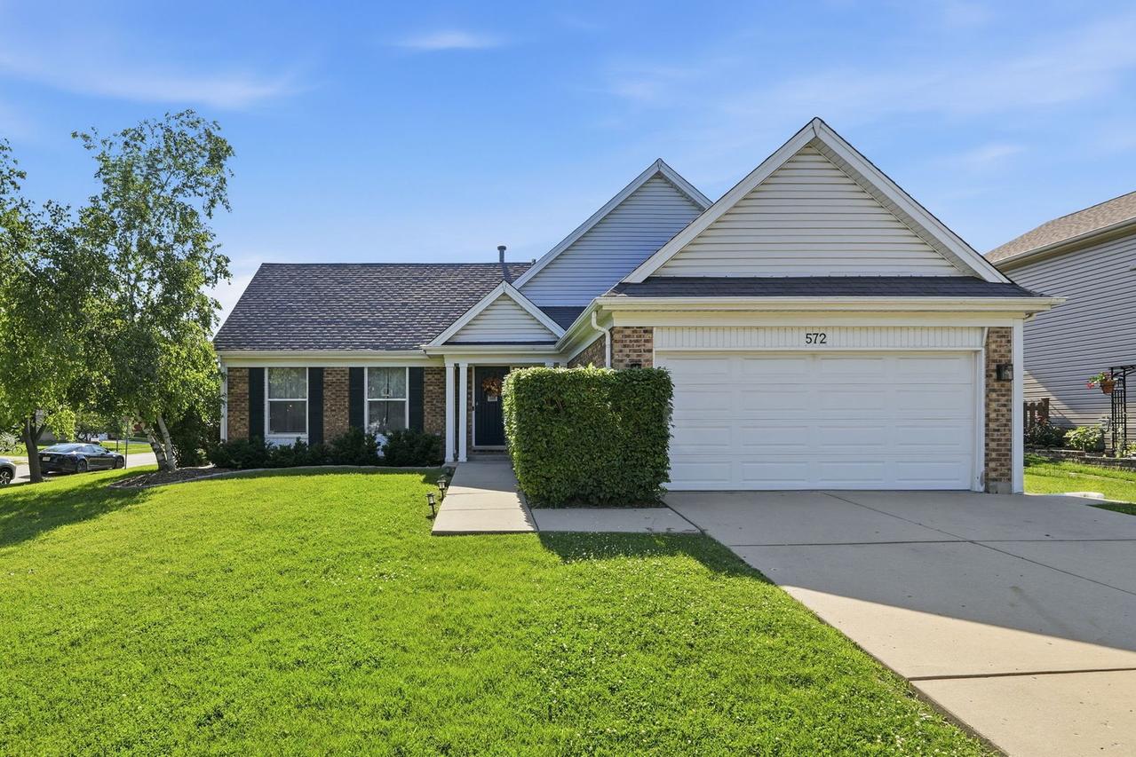572 N Walnut Ln., Schaumburg, IL 60194