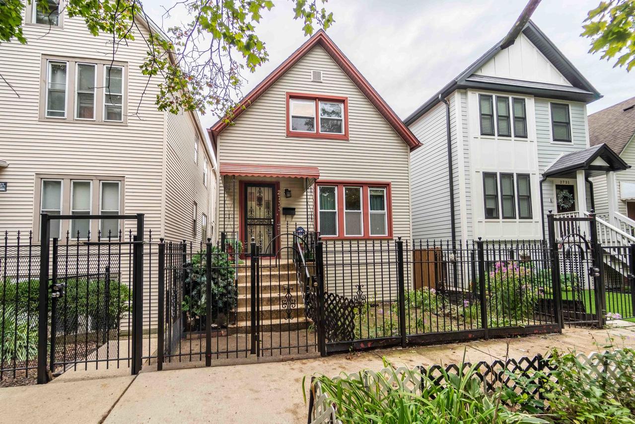 2733 N Artesian Ave., Chicago, IL 60647