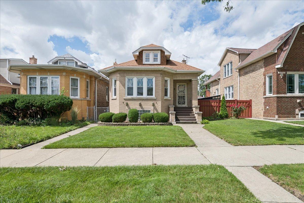2026 N New England Ave., Chicago, IL 60707