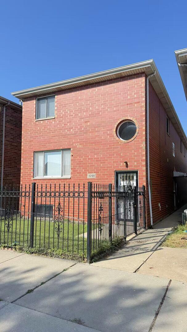 3200 S Throop St. #B, Chicago, IL 60608