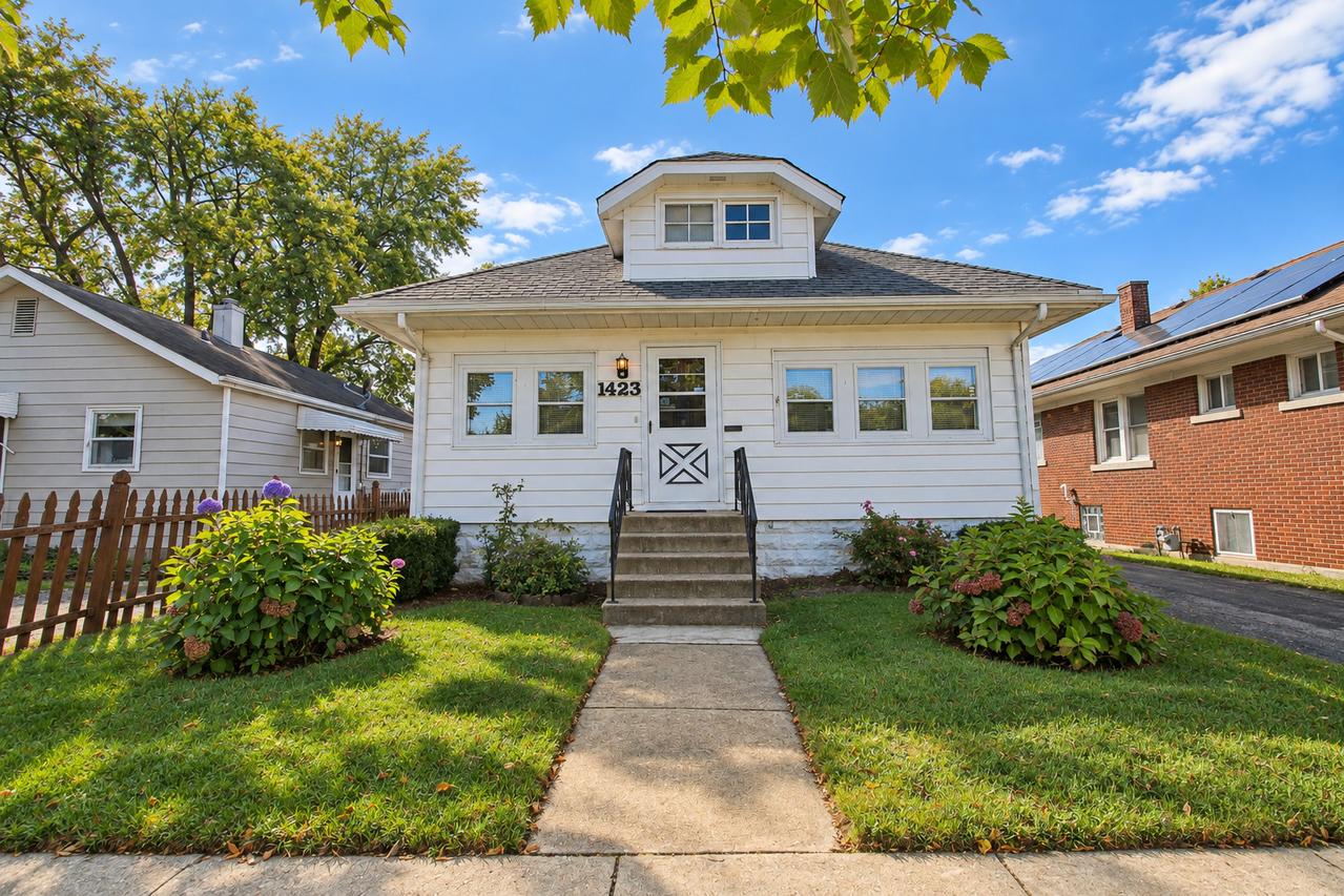 1423 N Raynor Ave., Joliet, IL 60435