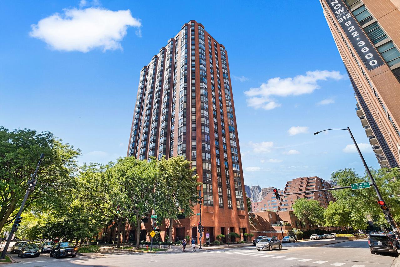 899 S Plymouth Ct. #1505, Chicago, IL 60605